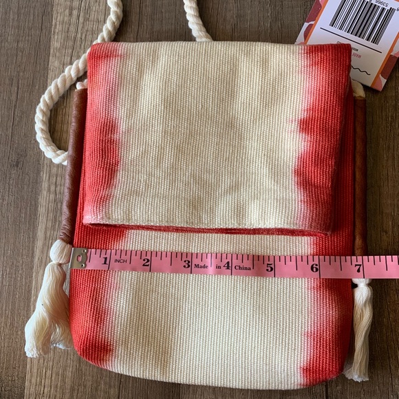 NWT Mercado Global Crossbody - Picture 4 of 7